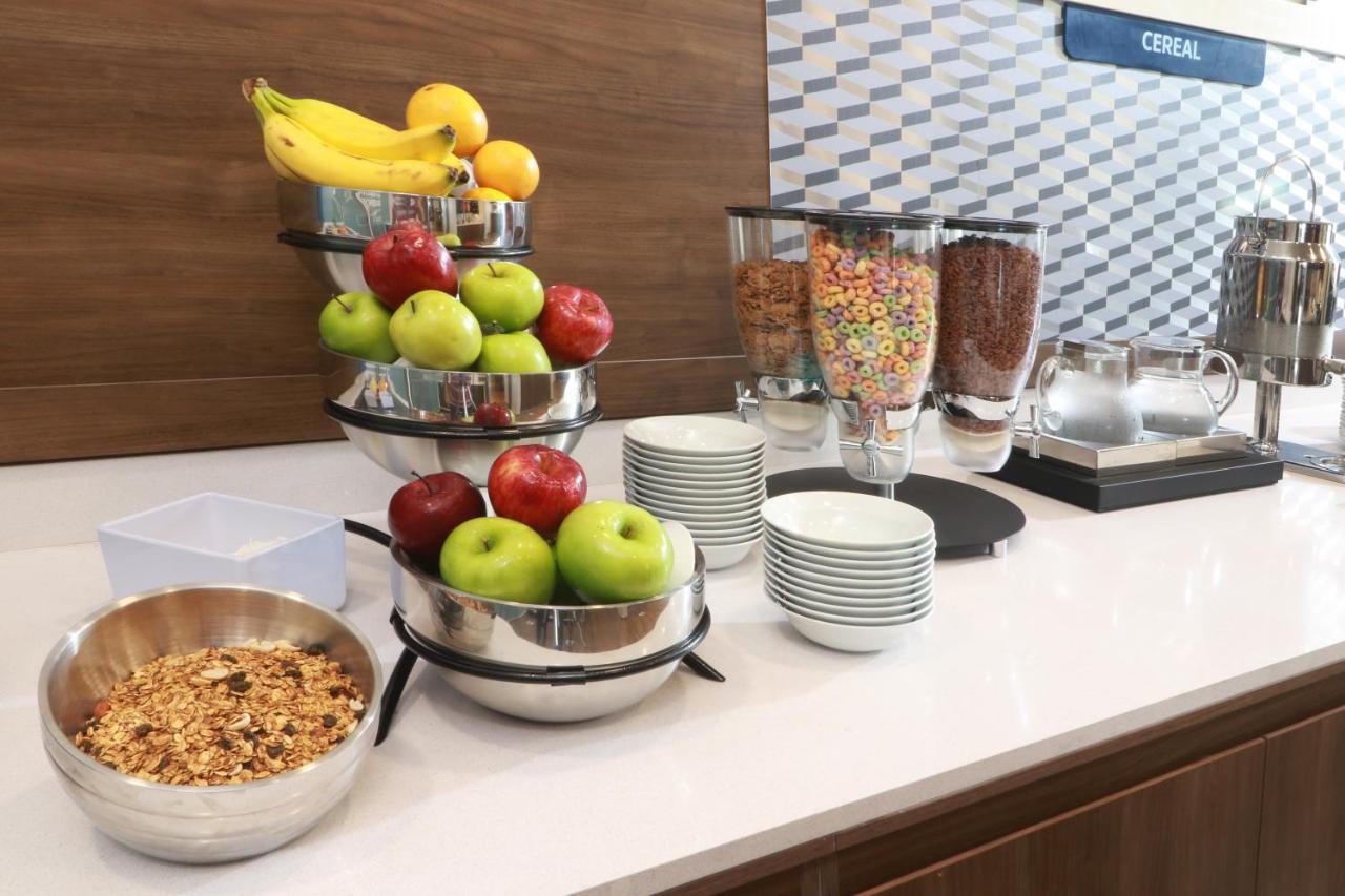 Holiday Inn Express - Monterrey - Fundidora By Ihg Экстерьер фото