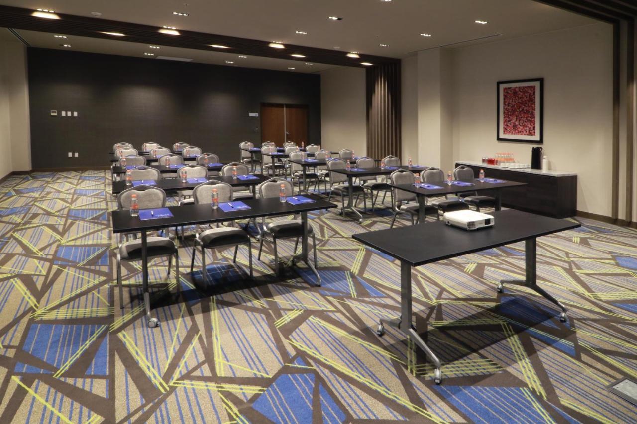Holiday Inn Express - Monterrey - Fundidora By Ihg Экстерьер фото