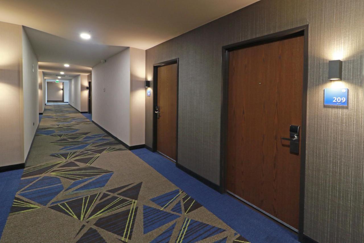 Holiday Inn Express - Monterrey - Fundidora By Ihg Экстерьер фото