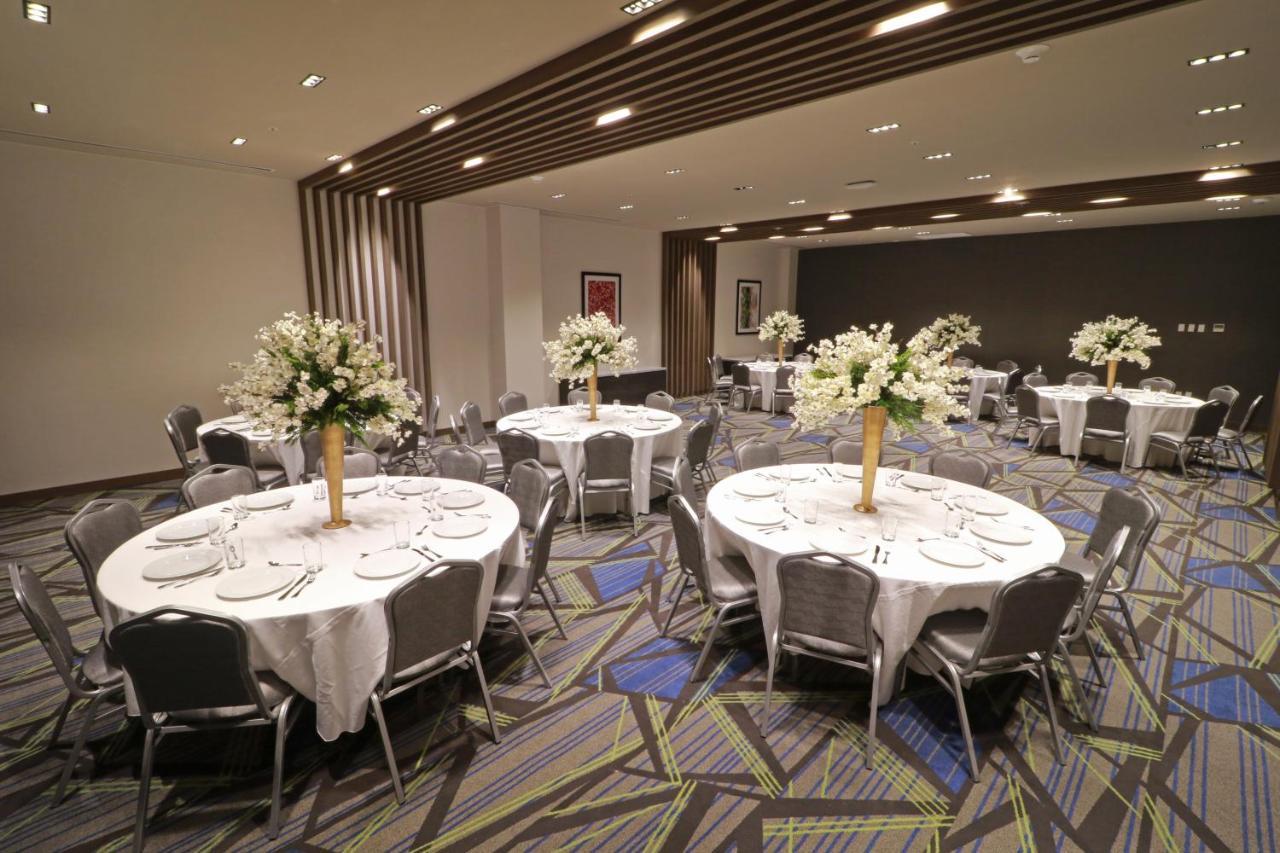 Holiday Inn Express - Monterrey - Fundidora By Ihg Экстерьер фото