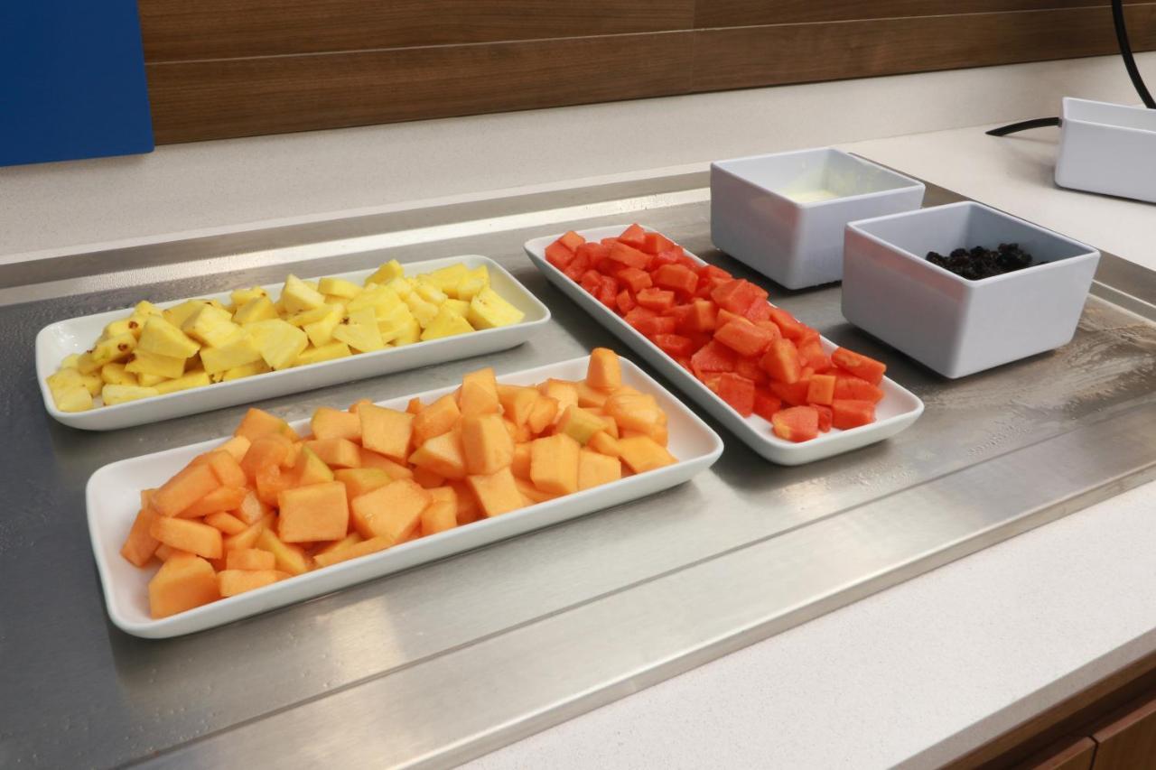 Holiday Inn Express - Monterrey - Fundidora By Ihg Экстерьер фото