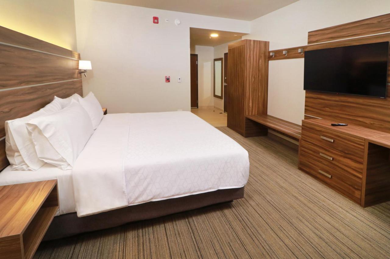 Holiday Inn Express - Monterrey - Fundidora By Ihg Экстерьер фото